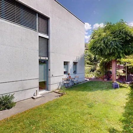 Spacious In A Quiet Area Of Sierre