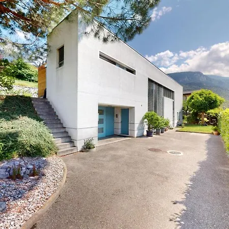 Lejlighed Spacious In A Quiet Area Of *