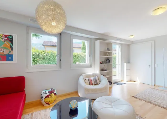 Daire Spacious In A Quiet Area Of Sierre