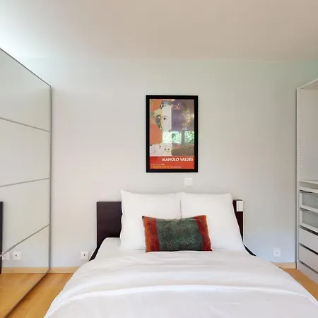 Appartement Spacious In A Quiet Area Of