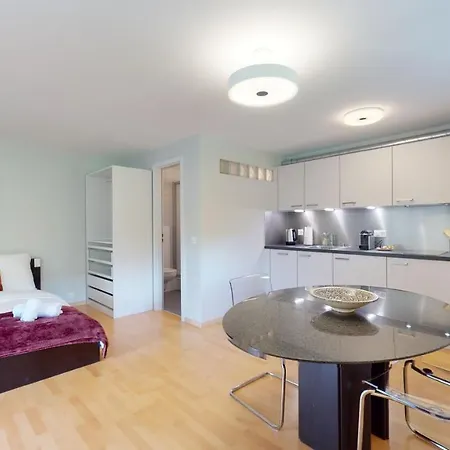 Spacious In A Quiet Area Of Appartement